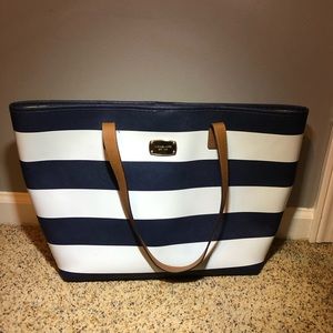 Michael Kors Jet Set Tote
